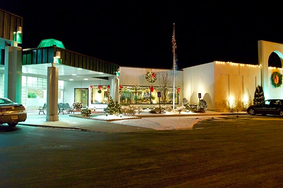 Fireside Inn & Suites Portland