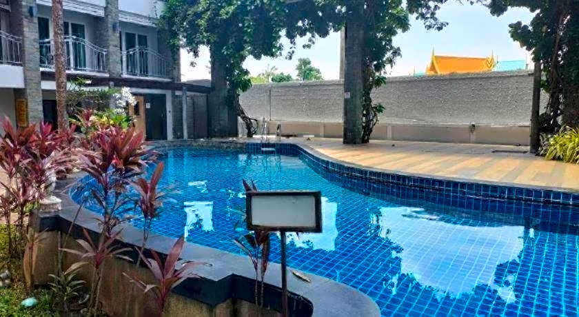 Phuket Ecozy Hotel
