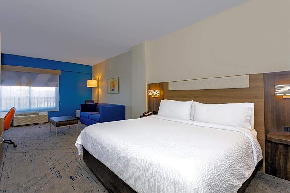 Holiday Inn Express Tampa N I-75 - University Area, an IHG Hotel By IHG