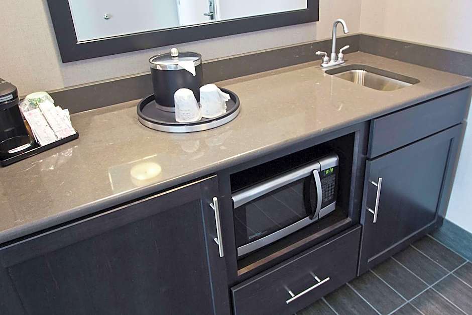 Hampton Inn By Hilton & Suites Columbus/University Area