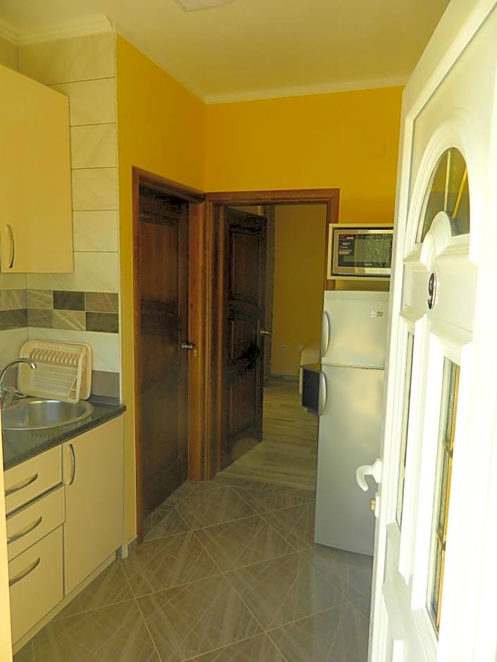 President Bungalows and Apartments