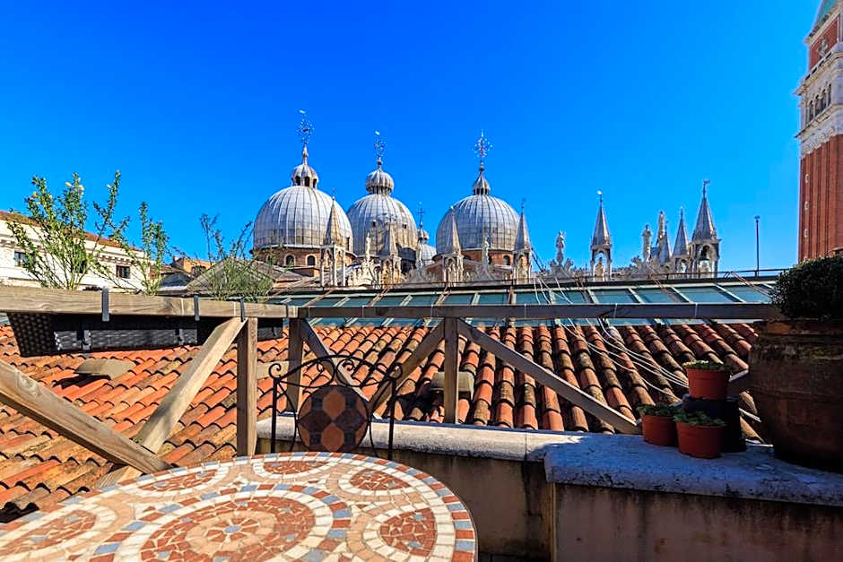 Relais Piazza San Marco