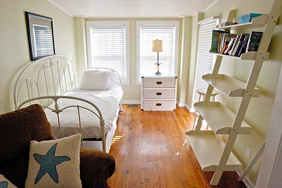 DeSoto Beach Terraces