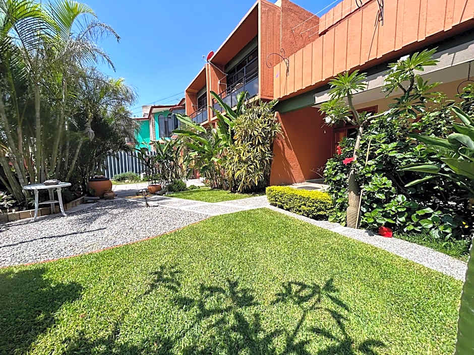Casa de las Palmas Guest House