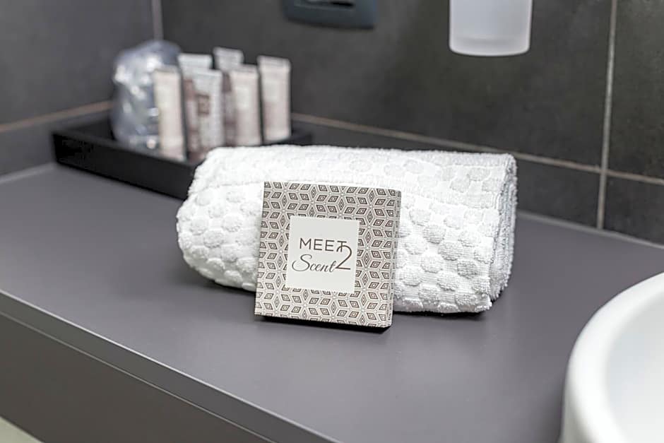NEW IPOINT HOTEL