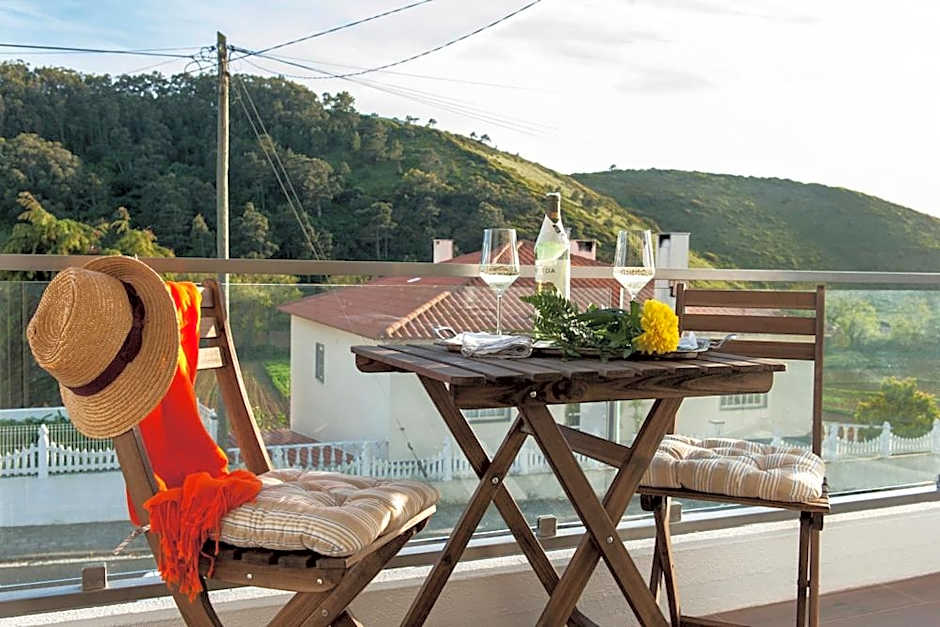 Beachouse - Surf, Bed & Breakfast