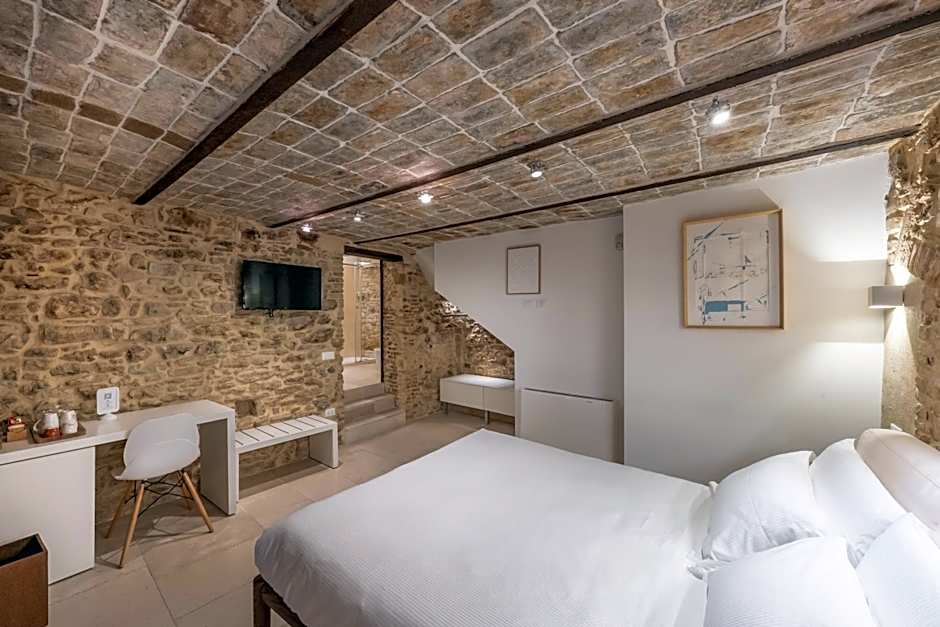 Borgo Baccile by Vini Fantini