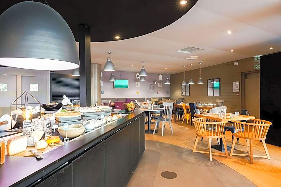 Premiere Classe Paris Ouest - Pont de Suresnes Hotel