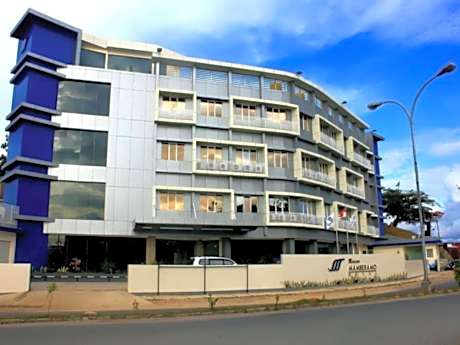 Marina Mamberamo Hotel