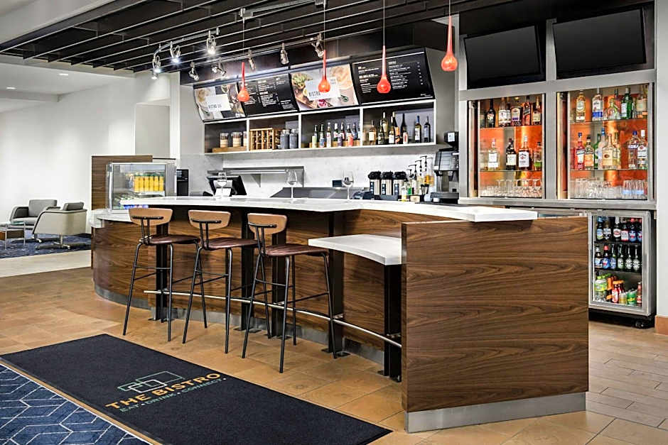 Courtyard by Marriott Muncie at Horizon Convention Center