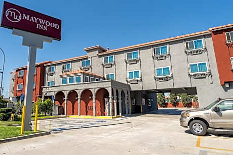 Maywood Inn