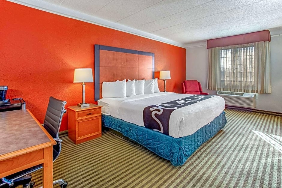 La Quinta Inn by Wyndham Chicago O'Hare Airport