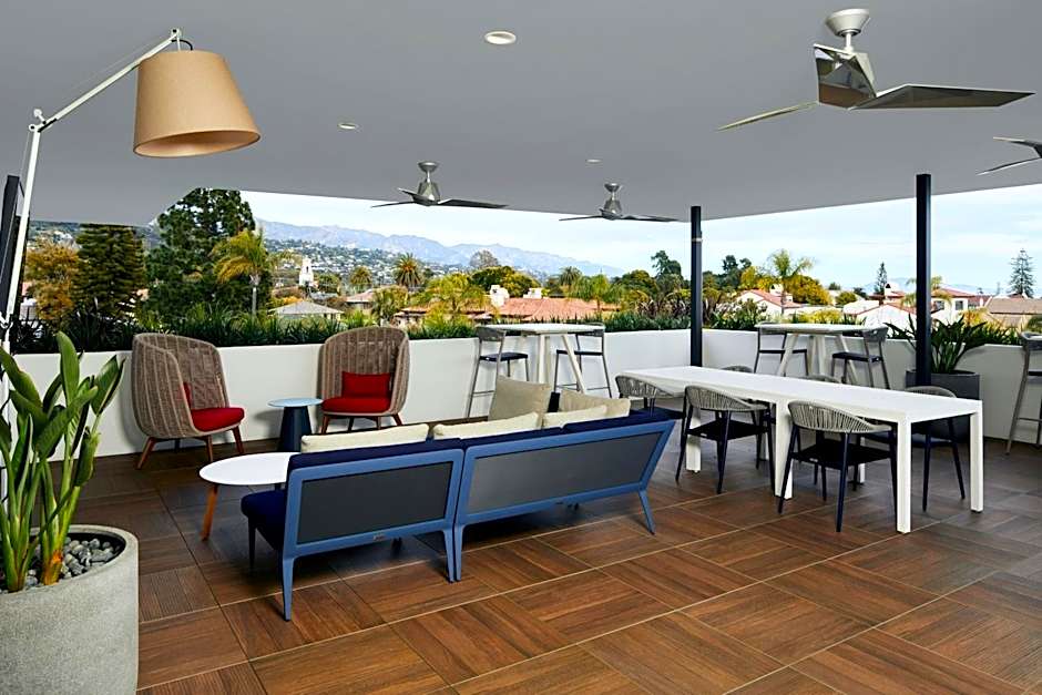 Courtyard by Marriott Santa Barbara Downtown