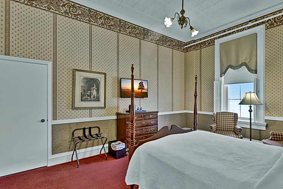 St James Hotel