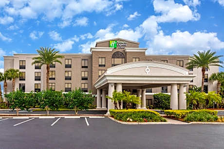 Holiday Inn Express & Suites Lake Placid by IHG