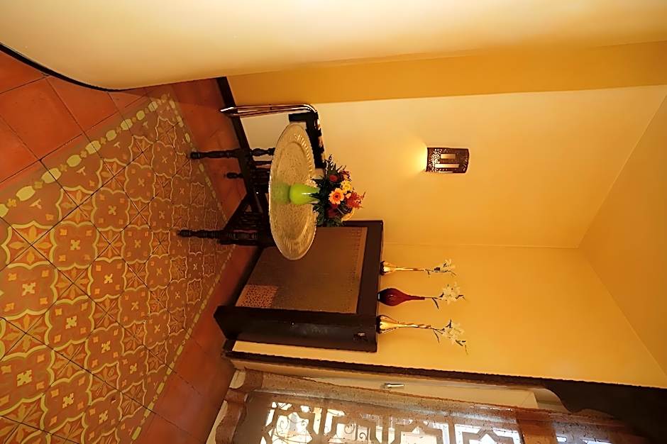 Hotel Villa Oriental & Restaurant                                               