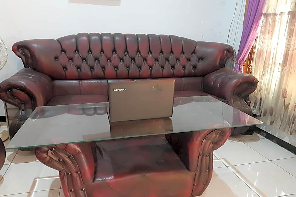 Hotel O Kost Elisabeth Syariah