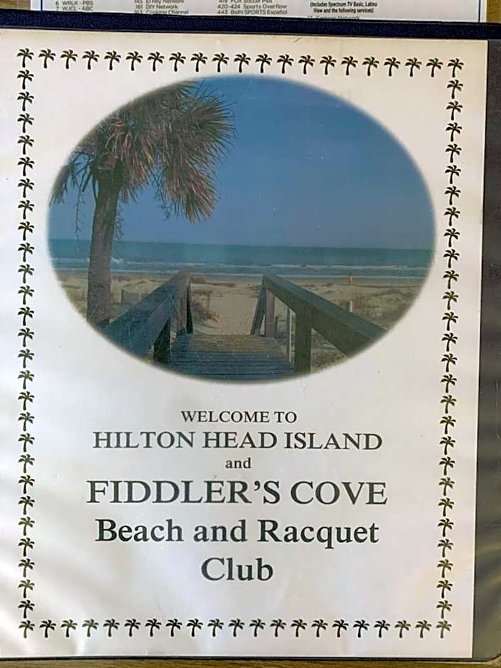 Beautiful Hilton Head Condo, Steps from Ocean, 1st Floor, 2bd / 2ba, and more!