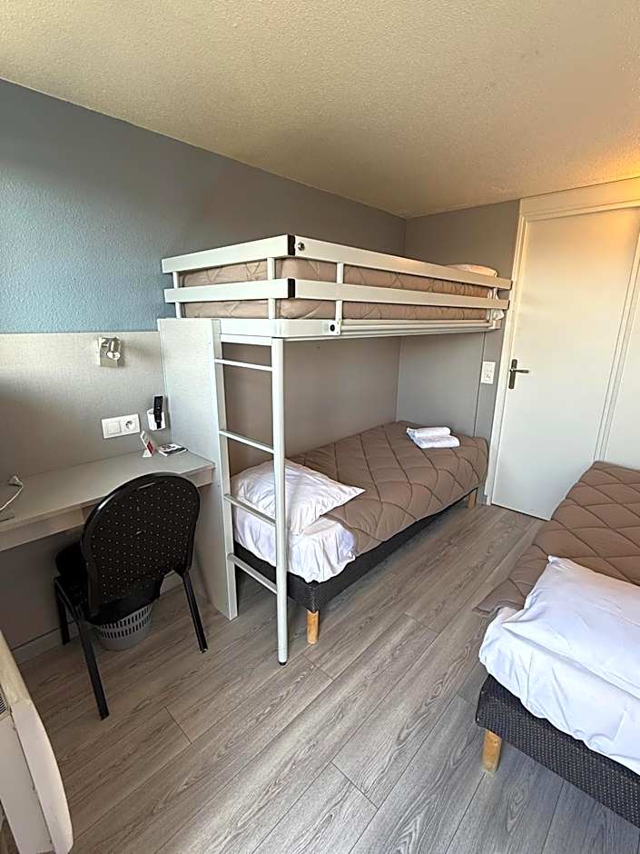 Fasthotel Roissy - Saint-Witz