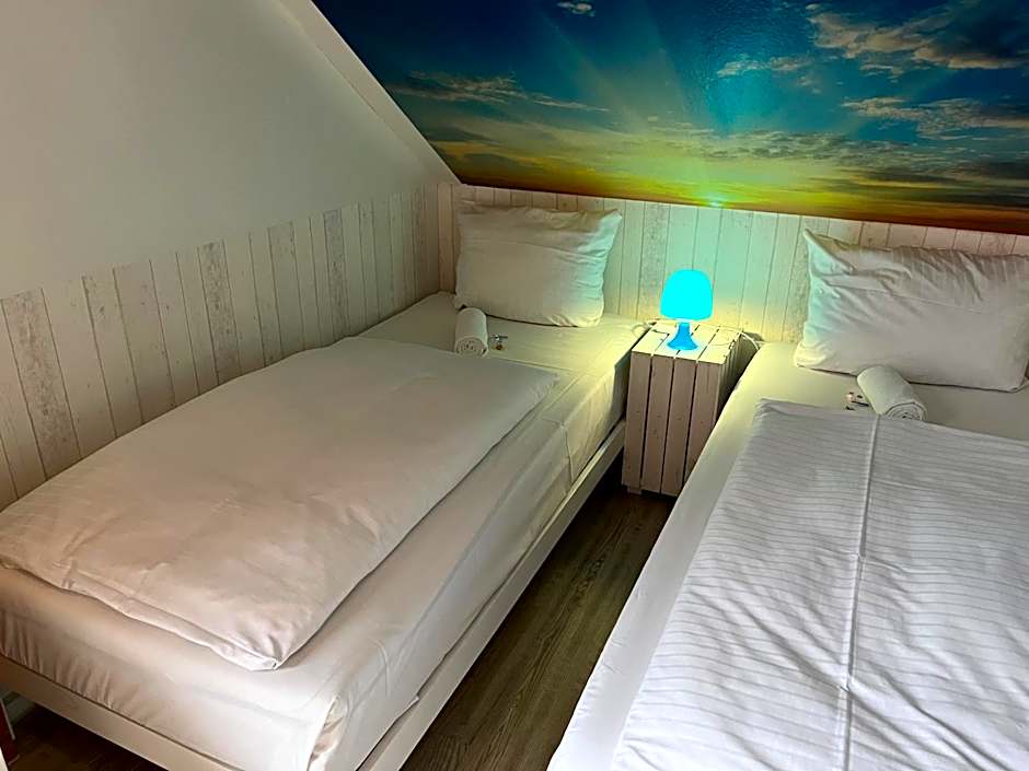 mybrand boardinghouse Volksdorf Self Check-in -free parking