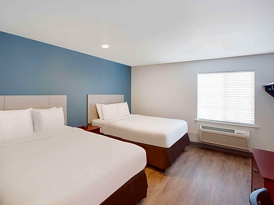 WoodSpring Suites Bentonville