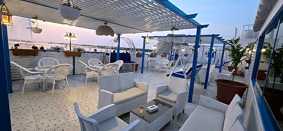 Rahhal AlBahr Serviced Apartments