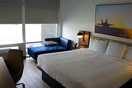 King Room - Non-Smoking