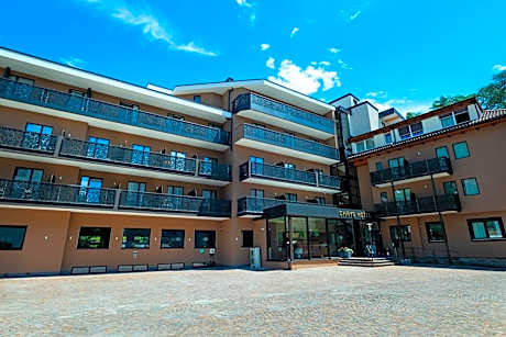 Hotel Chrys