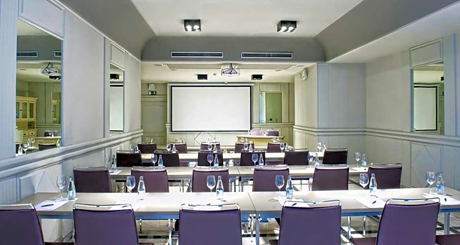 Salles Hotel Pere Iv