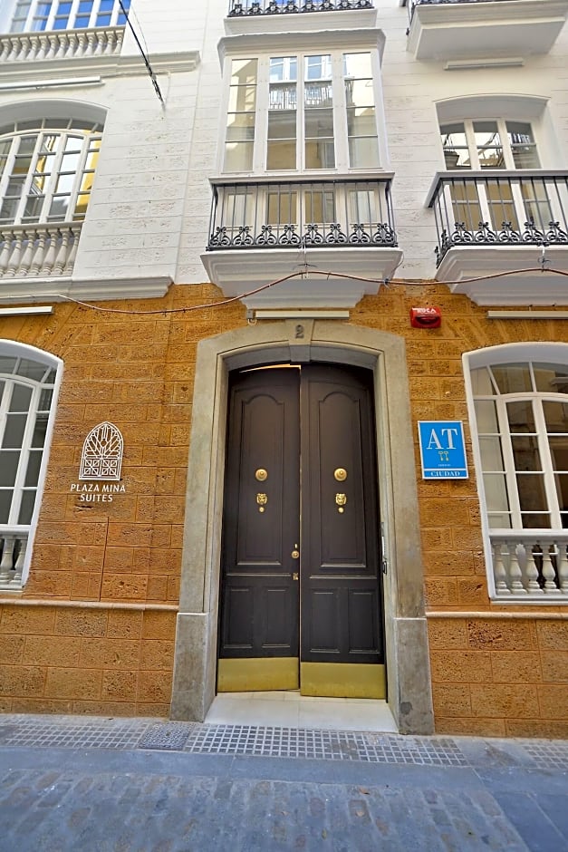 Plaza Mina Suites
