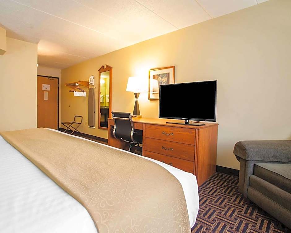 Quality Inn Bolingbrook I-55