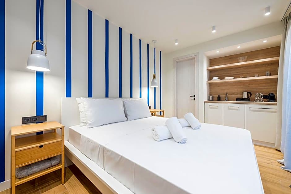 The Asprogeraka - self check-in rooms