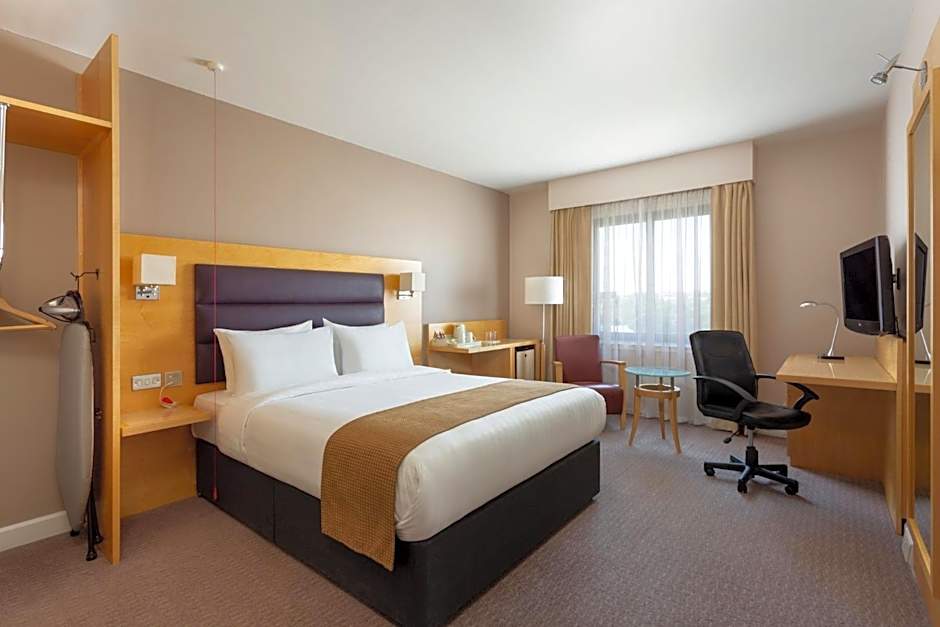 Holiday Inn London Brentford Lock By IHG
