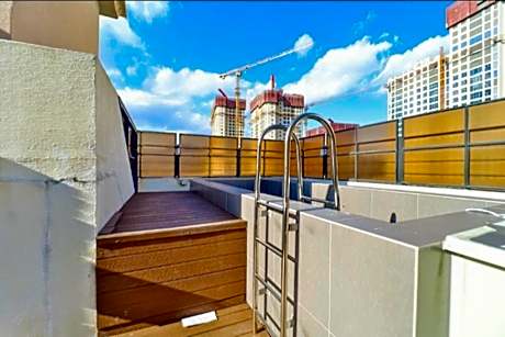 Suite with Private Pool