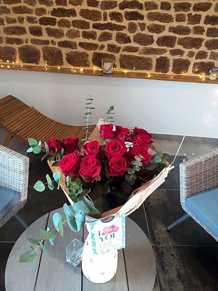 Le Ptit Spa de L'Abbaye Suite love et Spa privé