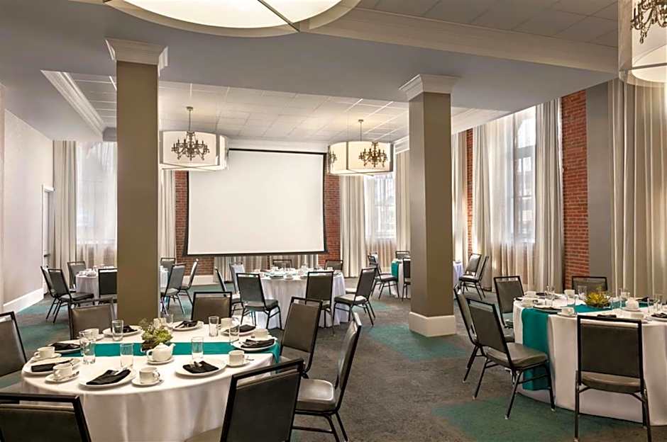 Hotel Indigo Savannah Historic District By IHG