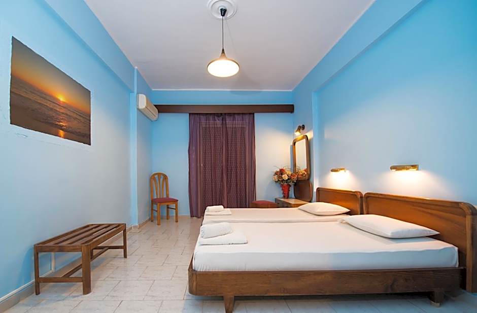 California Beach Hotel - Adults Only