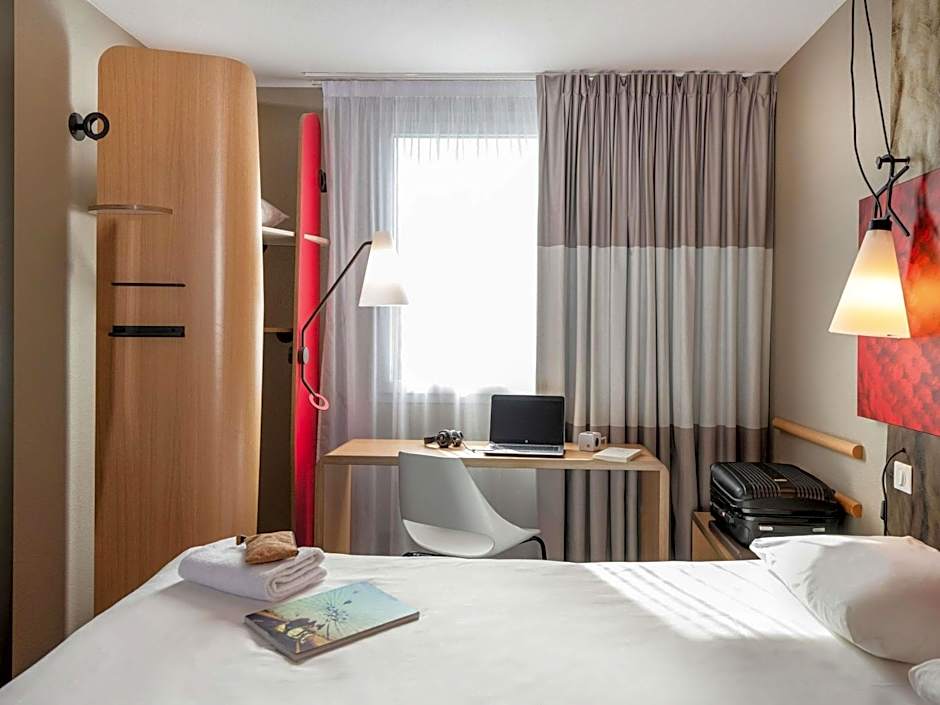 ibis Lyon Caluire Cite Internationale