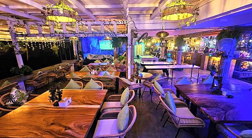 Hideout Hostel