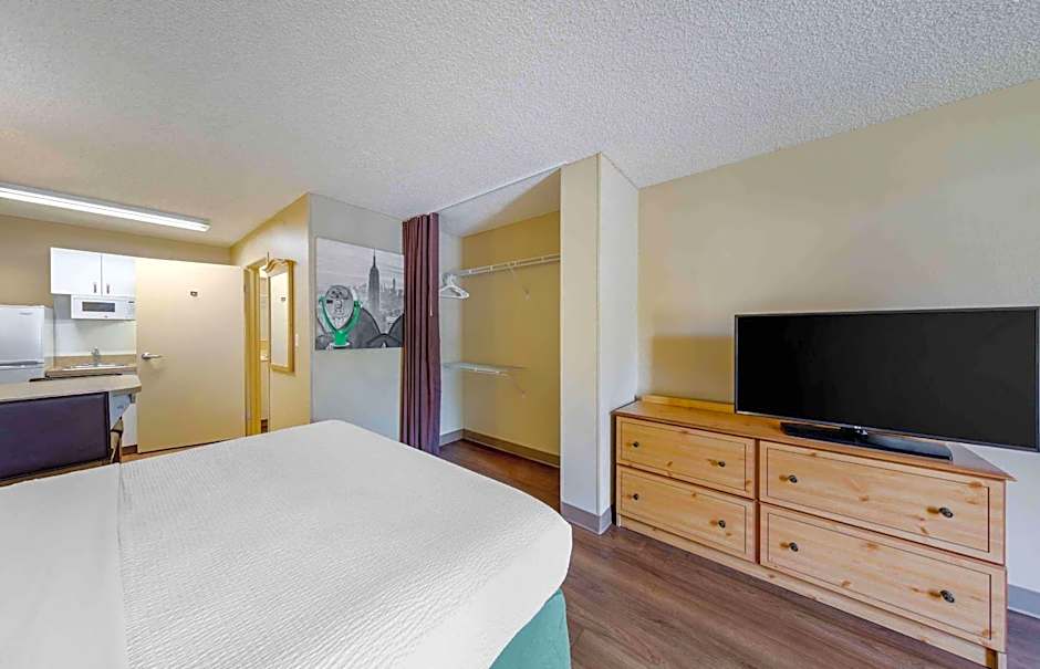 Extended Stay America Suites - Los Angeles - LAX Airport - El Segundo