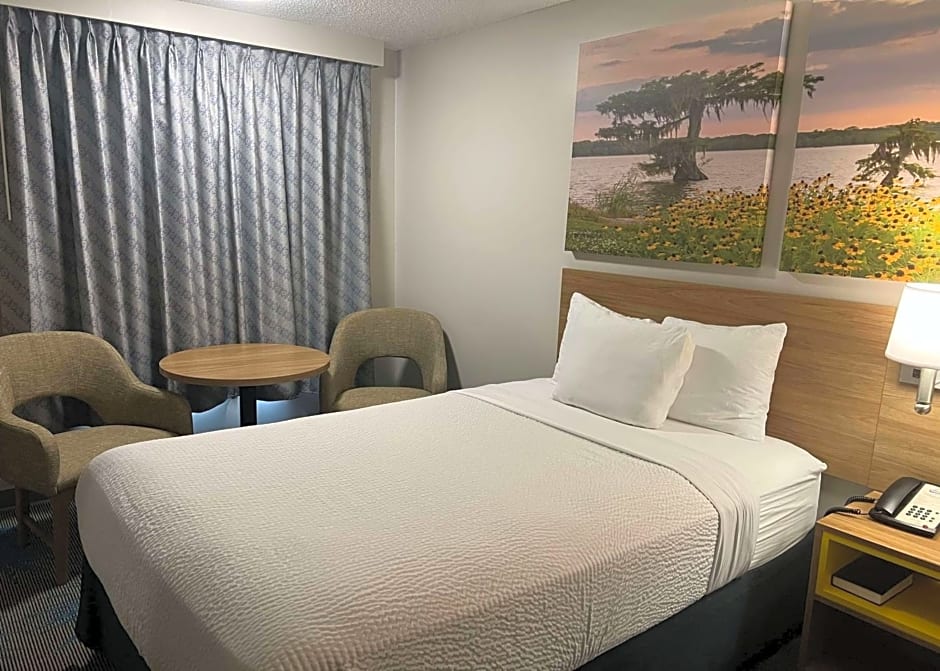 Days Inn by Wyndham Valdosta I-75