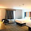 La Quinta Inn & Suites by Wyndham Auburn - University Area