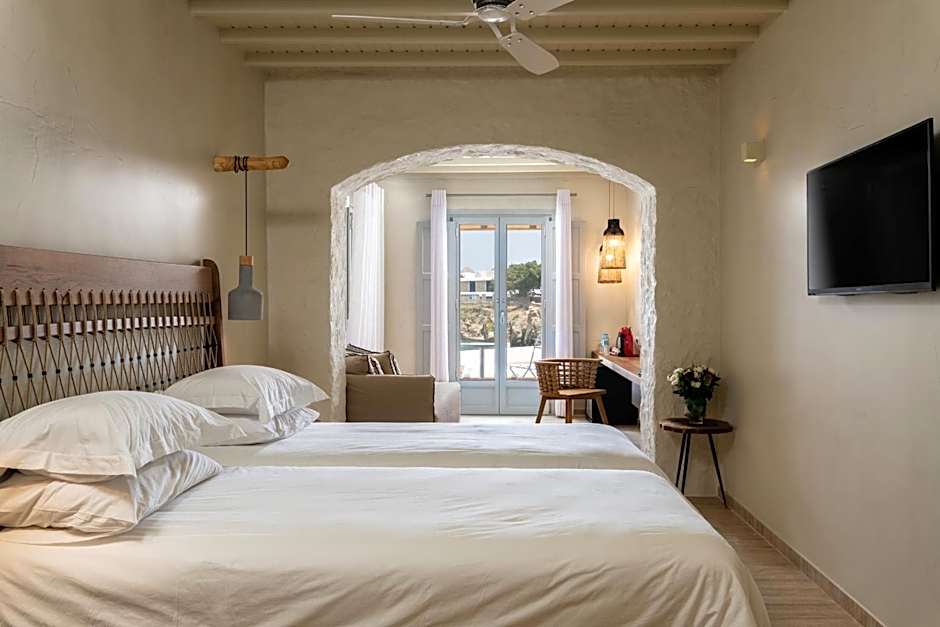 Poseidon Hotel Suites