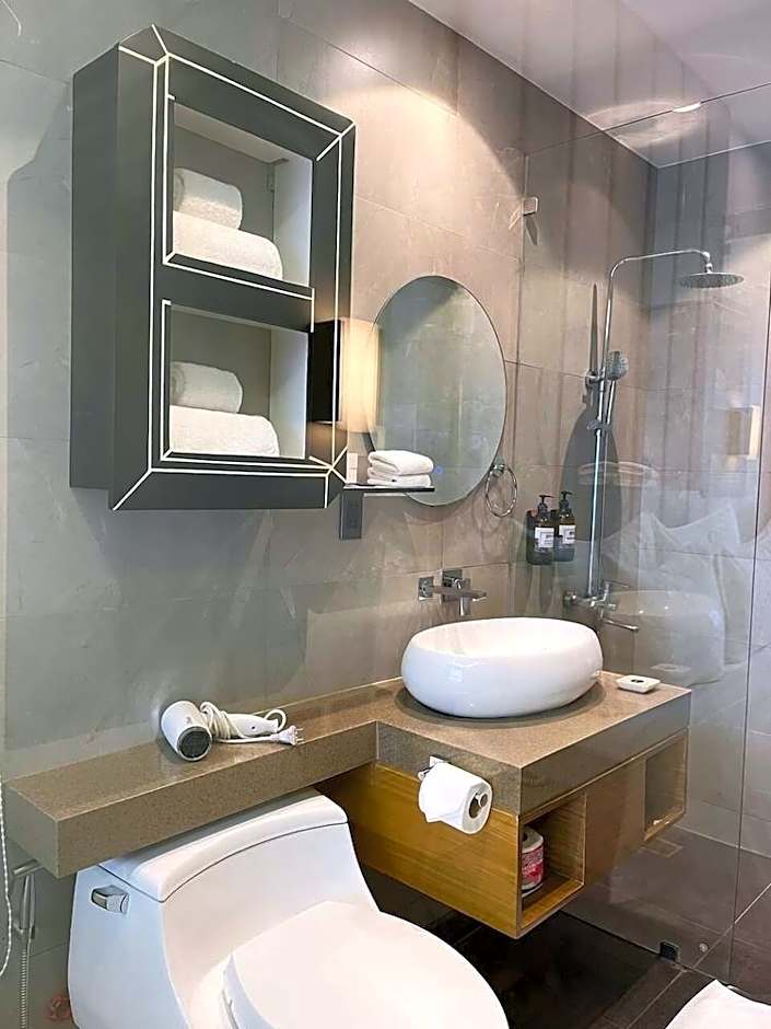 Bravo Tanauan Hotel.