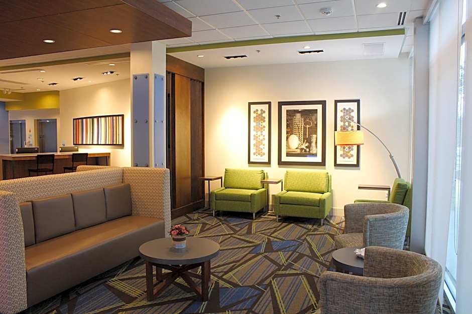 Holiday Inn Express & Suites Latta By IHG