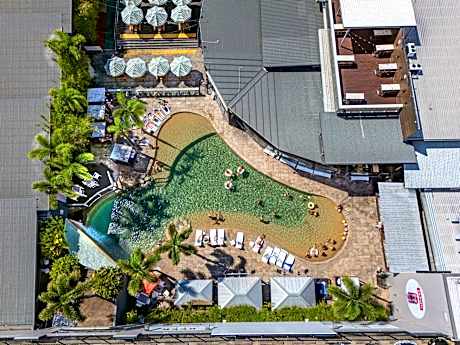 Gilligan's Backpacker Hotel & Resort Cairns