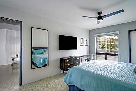 Deluxe One Bedroom Apartment