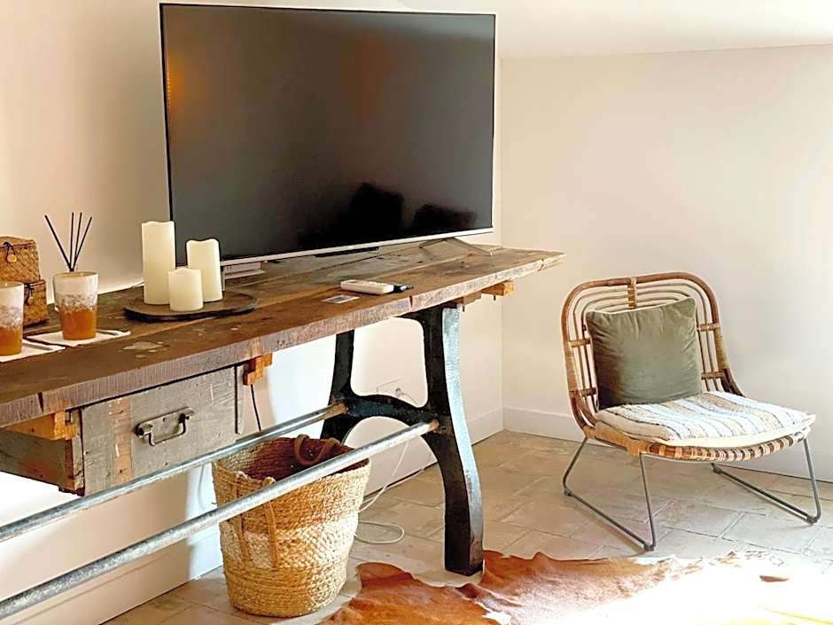 La Maison de Lyna - Suites de charme intra-muros avec parking & autonomie