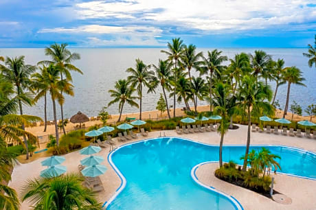 Amara Cay Resort