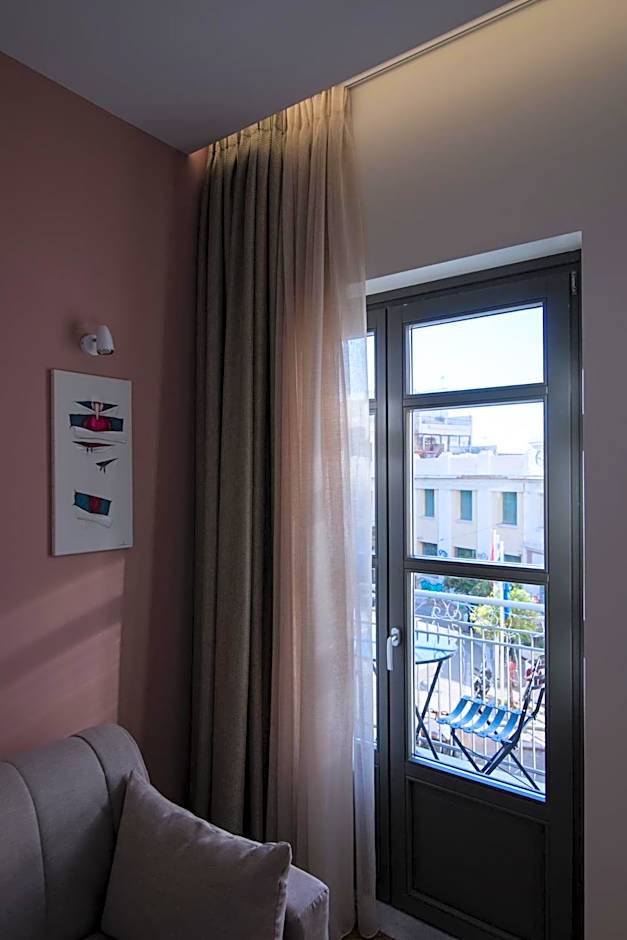 Ederlezi Zoubourlou Aparthotel